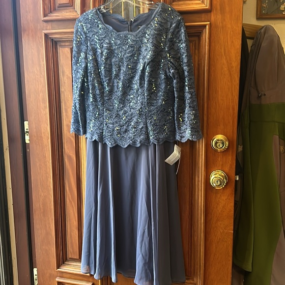 NWT Allex Evenings two Piece (faux) cocktail dress IN STORES - Picture 3 of 6